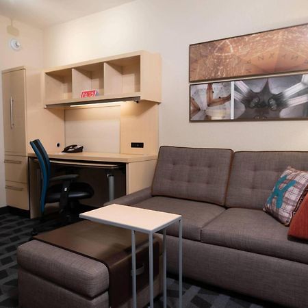 Towneplace Suites Republic Airport Long Island Farmingdale Eksteriør bilde