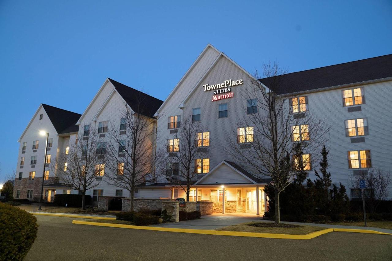 Towneplace Suites Republic Airport Long Island Farmingdale Eksteriør bilde