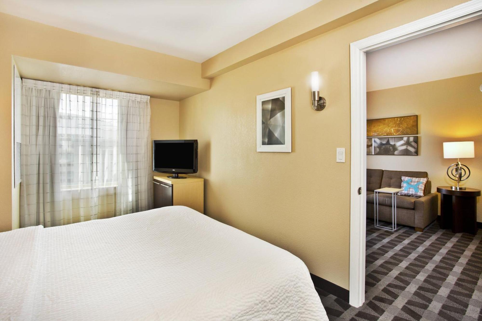 Towneplace Suites Republic Airport Long Island Farmingdale Eksteriør bilde